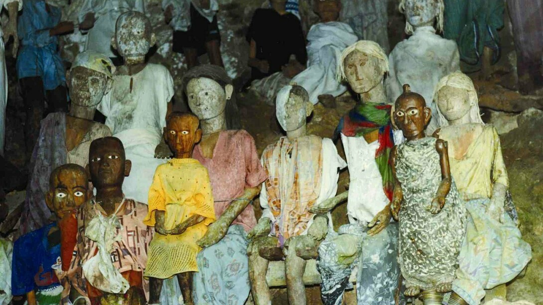 Burial - Toraja, Sulawesi
