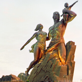 Onejoon Che, M.M.C project_African Renaissance Monument - Built in 2010, Digital C-print, 66x51cm, 2014