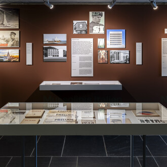 Construire pour le pouvoir, vue d'exposition. Avec l'aimable autorisation du Museum für Gestaltung