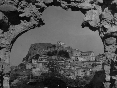 Il quartiere di santa Caterina visto dai ruderi della chiesa di S. Antonino. Foto Portale