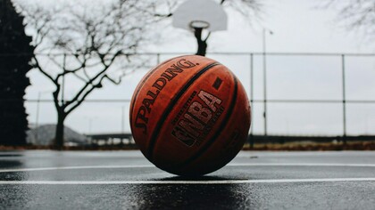 El futuro del básquetbol en Latinoamérica podría estar en adoptar el Small Ball, aprovechando el talento y la creatividad de sus entrenadores para competir en igualdad de condiciones