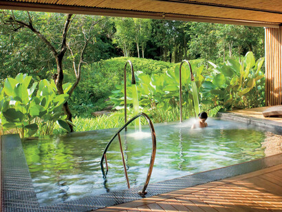 Piscina de un spa en Tailandia