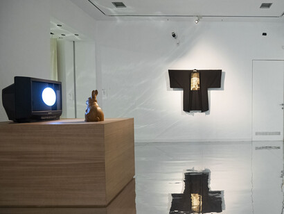 Artisti vari, Rabbit inhabits the Moon, vista della mostra. Per gentile concessione del Museo d’Arte Orientale