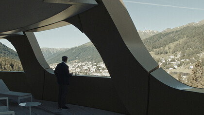 Davos (2020, Austria) by Daniel Hoesl, Julia Niemann