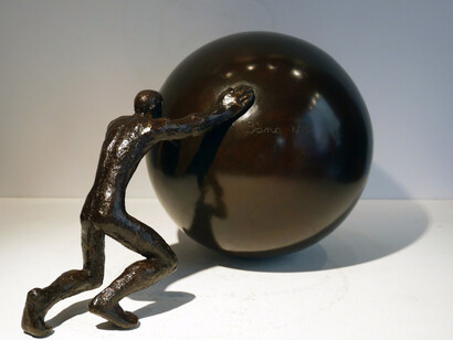 Maguy Banq, Sisyphe III, 2015. Courtesy of Galerie Geraldine Banier