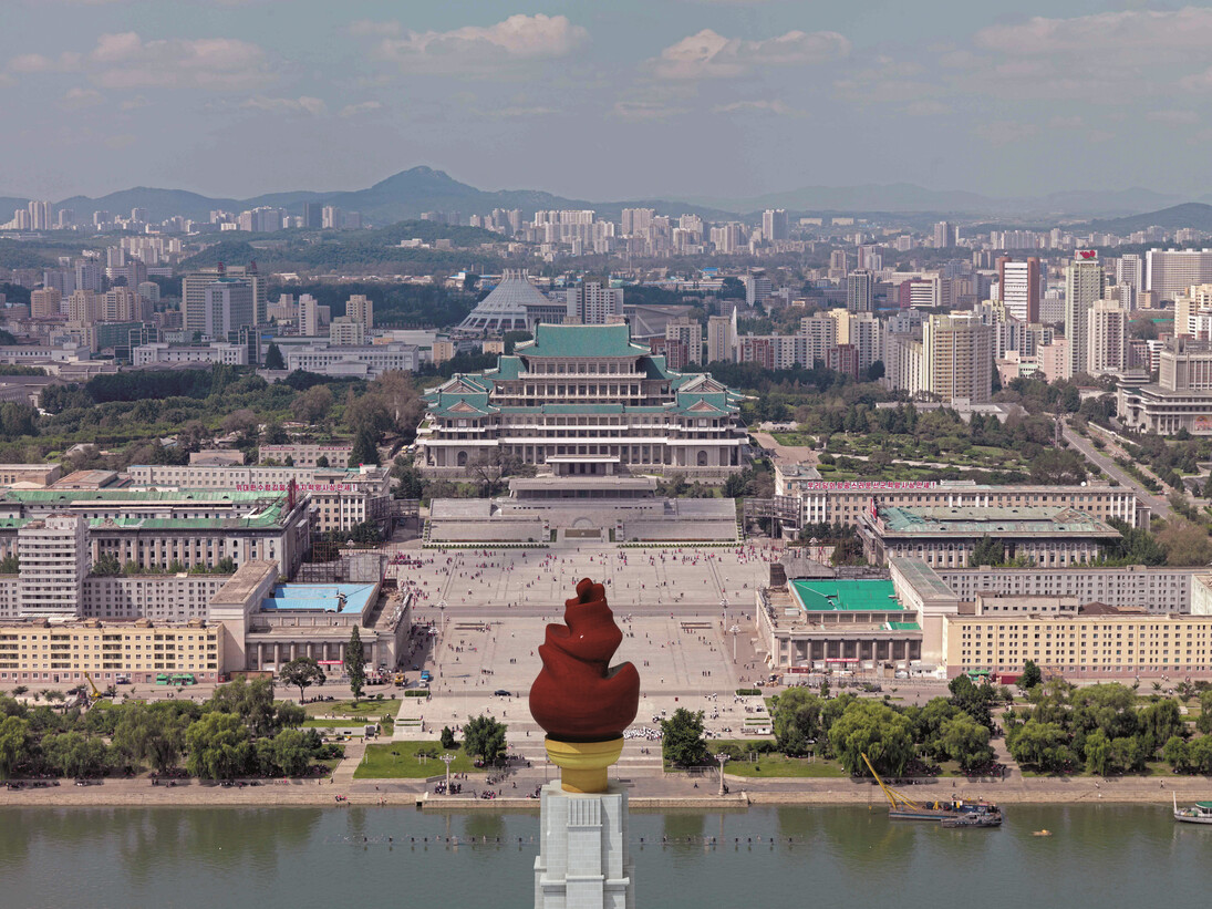 Kim Il-sung Square, Pyongyang, 2010; photo by Philipp Meuser © Philipp Meuser