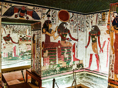 Luxor, situated on the east bank of the Nile River in southern Egypt, is the historical site of ancient Thebes, which served as the pharaohs’ capital during their golden age from the 16th to the 11th centuries B.C.