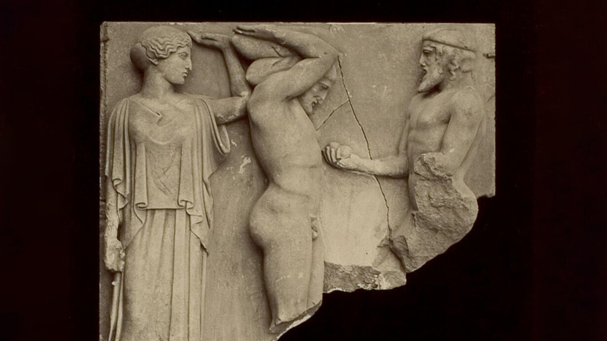 Rilievo delle metope del Tempio di Zeus a Olimpia, in cui Atlante è colto nell’atto di porgere a Eracle le mele delle Esperidi