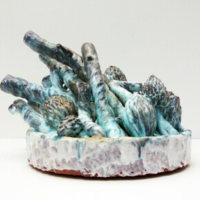 David Hicks, Container(flower and branch), 2017. Courtesy of Mindy Solomon