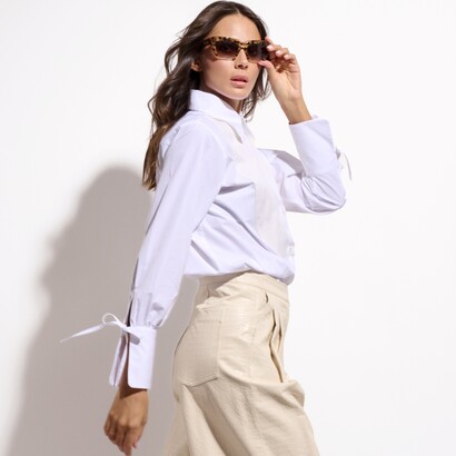 Camicia "Cornice Madreperla" della capsule collection ‘Linee d’Acqua’, firmata Aquaviva