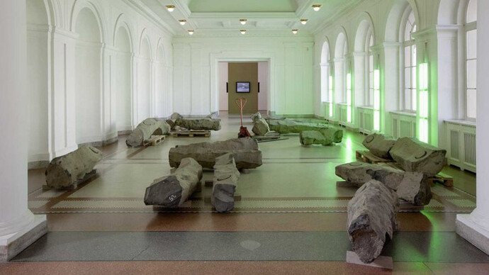 Time for Fragments. Courtesy of Hamburger Bahnhof