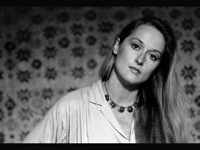 Meryl Streep,set of Manhattan, NYC, 1978. Courtesy of ONO arte contemporanea ©Brian Hamill