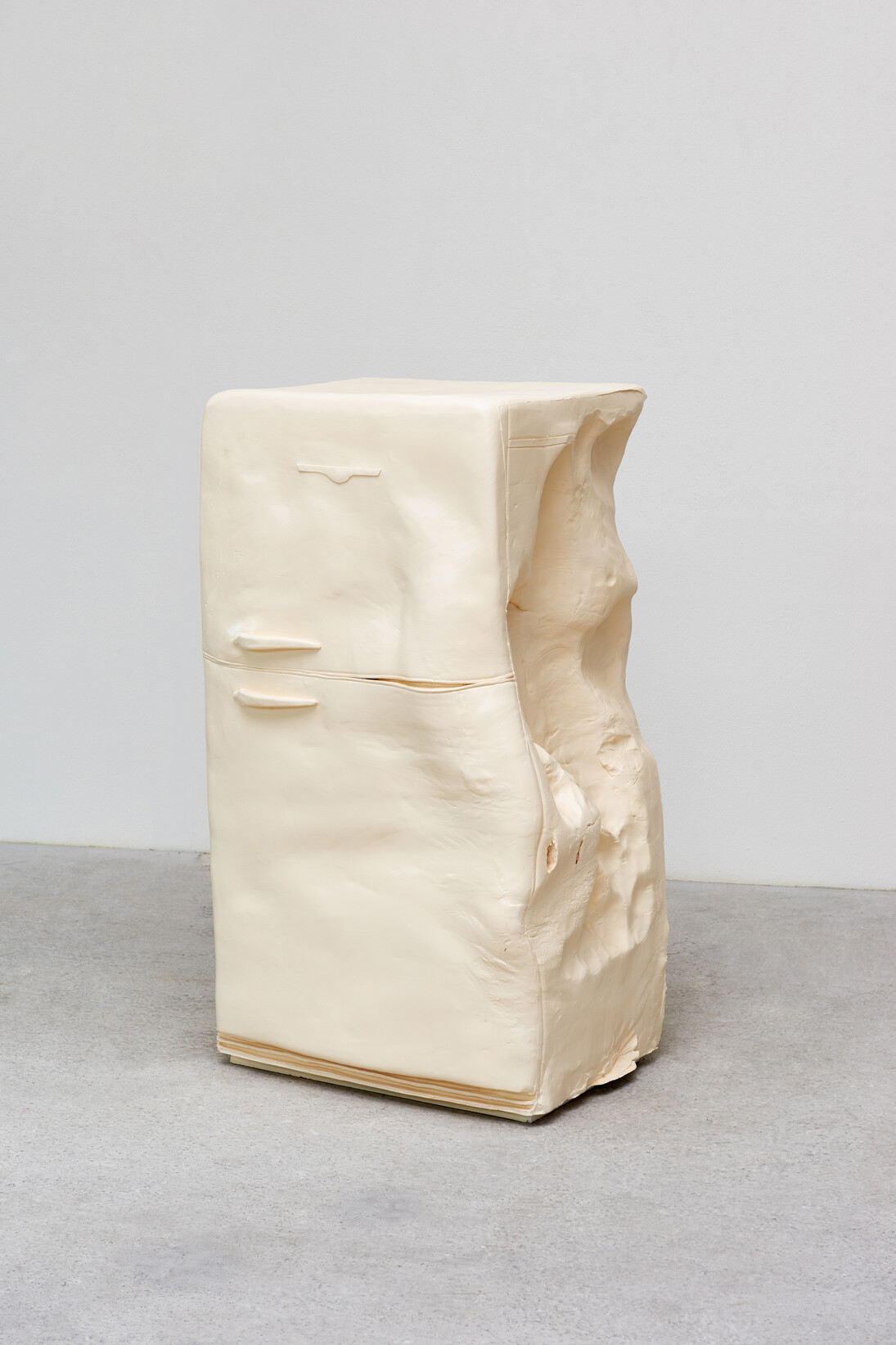 Erwin Wurm,
Butter (Fridge), 2015
Polyester, acrylic paint. 25 kgs
155 x 84 x 82 cm (61,02 x 33,07 x 32,28 in) 
Courtesy Galerie Thaddaeus Ropac, Paris/Salzburg
photo: Eva Würdinger
