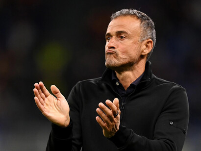 El 9 de julio de 2018, Luis Enrique pasó a dirigir a la selección española, cargo que tuvo que abandonar después de once meses por motivos personales, y terminaría volviendo en noviembre de 2019