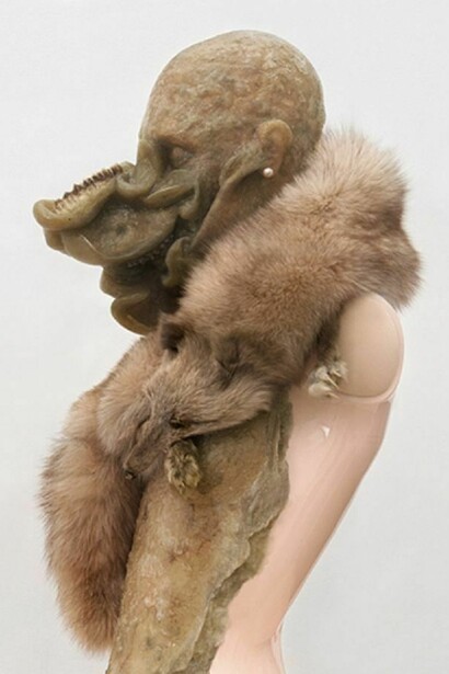 Aetiology Unknown 24 (detail), Jan Manski, 2012 / 190 x 60 x 60 cm (74 7/8 x 23 5/8 x 23 5/8 in) . Fat, leather, fur, mannequin, jaws, enamel cosmetics, earrings, polyvinyl acetate, vitrine. Photo janmanski.com  

