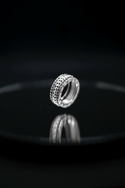 Expensive jewellery. The eventuality of the major tactic of the internet specifically through the platform that social media provides to sell luxury to its users