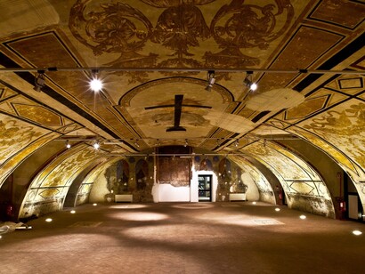 Roma, Complesso del San Michele, Cripta sottostante la Chiesa Grande, alla quale era annesso un cimitero sotterraneo. Gli affreschi alle pareti, con iconografie cristiane e catacombali, sono stati eseguiti dagli allievi dell’istituto, ph. Omar Kheyraoui