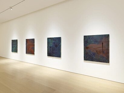 Torkwase Dyson, Seeing in blue, exhibition view. Courtesy of Pace Gallery