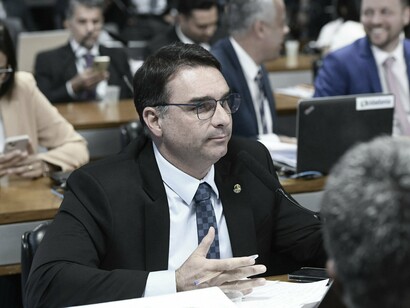 Comissão Parlamentar Mista de Inquérito dos Atos de 8 de Janeiro de 2023 (CPMI - 8 de Janeiro) realiza reunião para ouvir depoimento do ex-secretário de Segurança Pública do Distrito Federal e ex-ministro da Justiça no governo do ex-presidente Jair Bolsonaro. Em pronunciamento, à bancada, deputado Eduardo Bolsonaro (PL-SP)