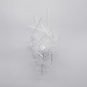 Baptiste Debombourg, Spectre - 1, 2015, Verre flotté (Float), 60 x 40 x 12 cm, Courtesy Galerie Patricia Dorfmann, Paris
