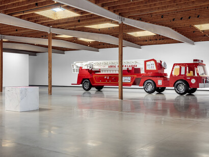 Charles Ray, exhibition view. Courtesy of Jeffrey Deitch