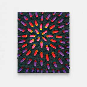 Jennifer Guidi,
Hour After Hour Like an Opening Flower, 2022–23.
Sand, acrylic, oil, and rocks on linen,
41 x 35 inches (104.1 × 88.9 cm).
© Jennifer Guidi.
Photo: Brica Wilcox.
Courtesy the artist and Gagosian