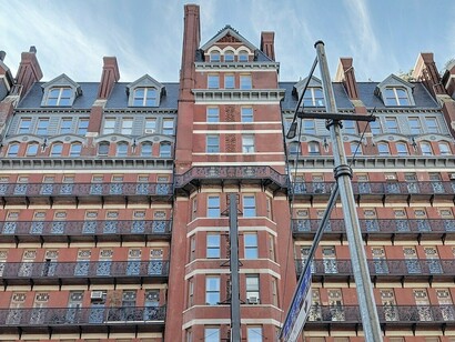 Vista do Hotel Chelsea, em Nova Iorque, Estados Unidos