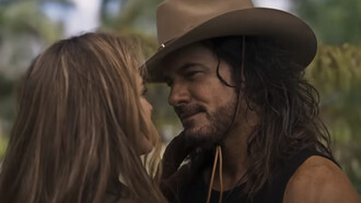 Pasión de gavilanes, telenovela colombiana. La primera temporada se estrenó el 21 de octubre de 2003 y concluyó el 2 de diciembre de 2004 y en el 2021 se confirmó una segunda temporada