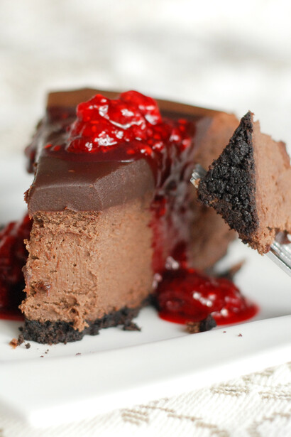 Dark Chocolate Cheesecake©Becky Bakes 