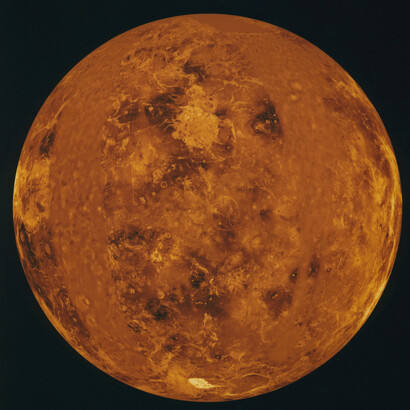 NASA, Magellan, "Surface of Venus", March 16, 1992, Single frame from a video released at the Oct. 29,
1991, 19,7 (25,3) x 19,3 (20,3) cm, Courtesy: Daniel Blau Munich/London © Nasa