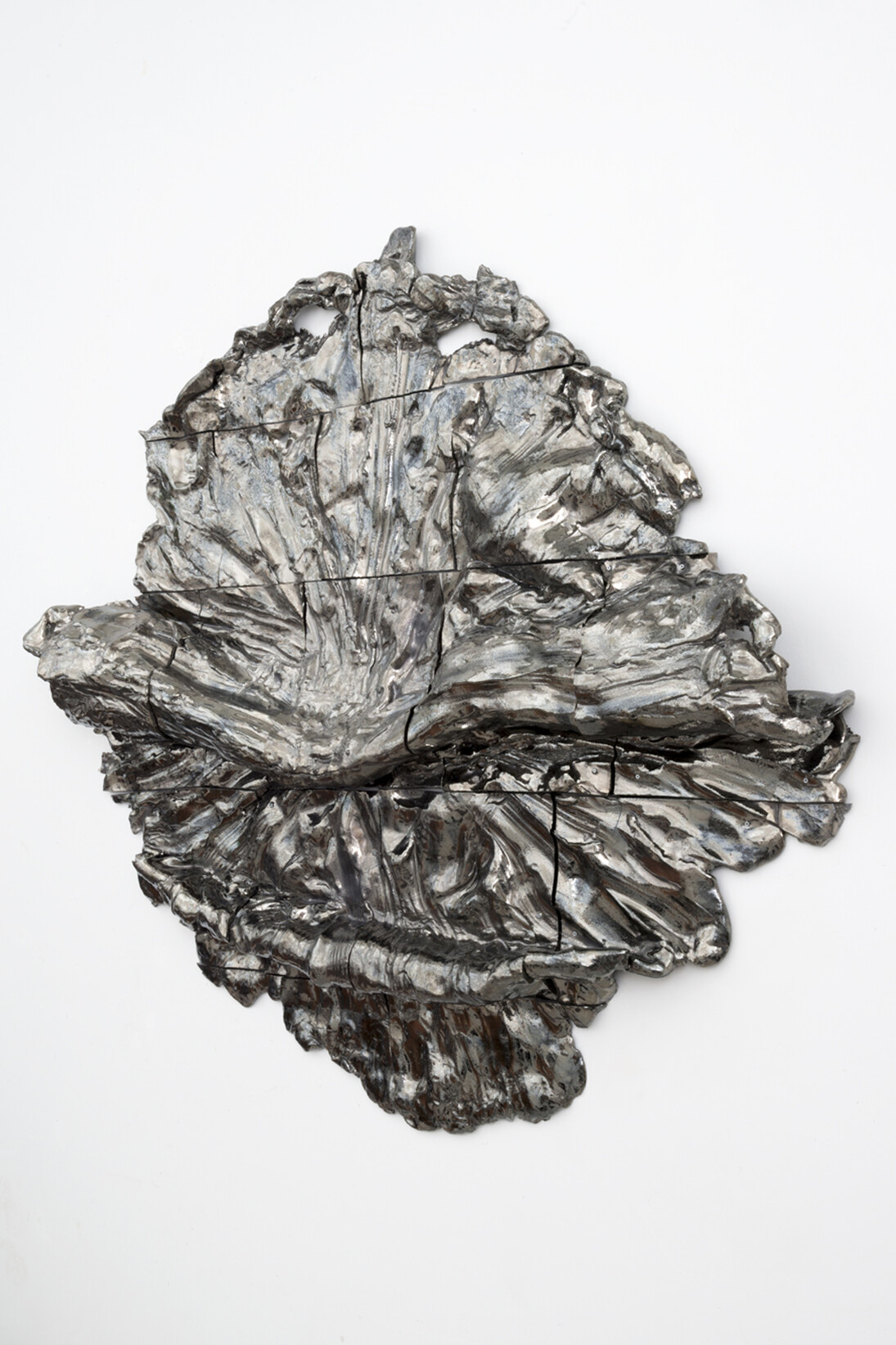 Brie Ruais, Two Fold, 132lbs, 2014, Glazed ceramic, hardware, 49 x 54 x 6 inches, 124.5 x 137.2 x 15.2 cm, courtesy the artist and Nicole Klagsbrun, photo credit Adam Reich
