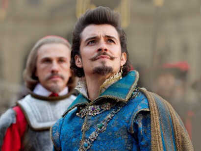 Christoph Waltz e Orlando Bloom in una scena de I Tre Moschettieri, film del 2011