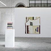 Manuella Silveira e Vasco Futscher, Meia meia, vista da exposição. Cortesão da Kubikgallery