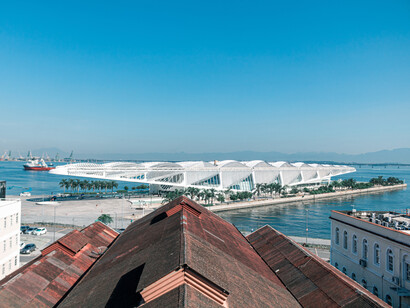 Vista aérea do Museu do Amanhã na cidade do Rio de Janeiro, Brasil