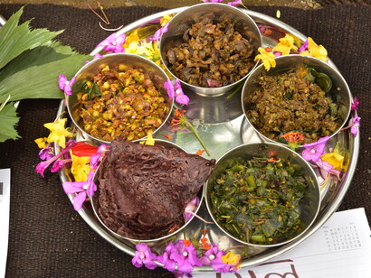 Dishes made of wild vegetables, Bhimashankar, Maharashtra, Western India © Ashish Kothari