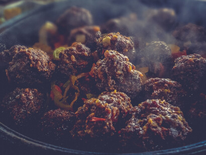 Bolinho de carne moída e especiarias da culinária baiana