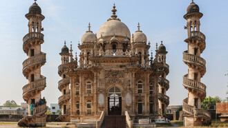 Junagadh ,Tomb of Bahar-ud-din Bhar