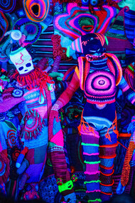 Performance of Maraña monsters under black light 