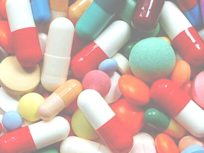 Pillole. Le statine possono dare luogo alla SAMS, Statin-Associated Muscle Symptoms, che interessa i muscoli 