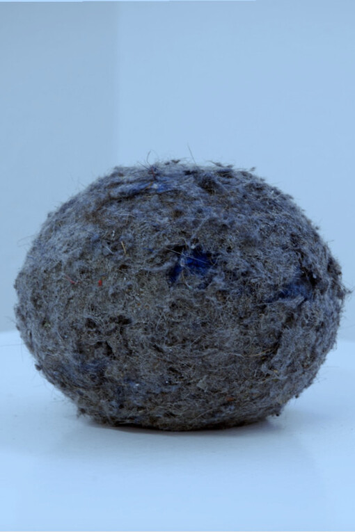 Alexandros Papathanasiou,
Into Dust, 2014 (ongoing),
Mixed media,
diametro 40 cm (expanding)