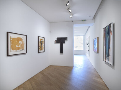 Jannis Kounellis, Arnulf Rainer, Antoni Tàpies. Courtesy of Galerie Lelong
