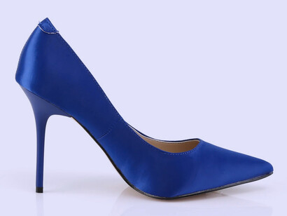 Zapato de tacón alto: era odioso cuando el uso de la vestimenta se debía a imposiciones y leyes patriarcales, pero había usos que, revestidos de decisiones personales, quedaban muy lejos de representar la libertad