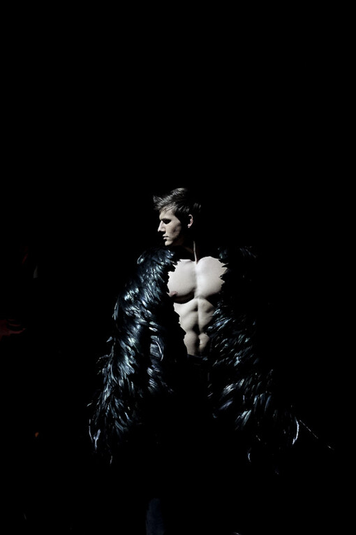 Un momento dello spettacolo Night Circus. Ph Francesca Torracchi