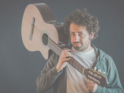 Il richiamo e l’abbandono, l'ultimo album strumentale di Luca Di Martino. Ho usato una chitarra classica costruita nel 2011 dal liutaio lombardo Gianni Angelo Pedrini