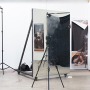 Paul Mpagi Sepuya, Studio (0X5A5038), 2020 © Paul Mpgai Sepuya, Courtesy the artist
and Vielmetter Los Angeles (Los Angeles)