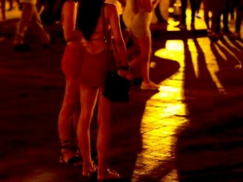 Femmes qui se retrouvent dans des réseaux de traite et d'exploitation sexuelle
