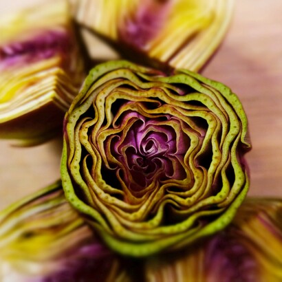 Simbolo del legame tra territorio e tradizione contadina, il carciofo brindisino IGP racconta la storia e la cultura agricola della sua terra