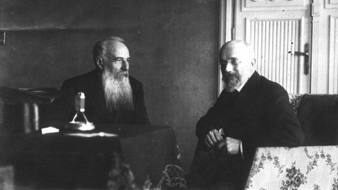 The Prime Ministers of Serbia and Greece Nikola Pašić and Eleftherios Venizelos, signed a Treaty of Peace, Friendship and Mutual Protection in 1913