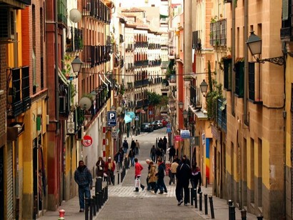 Madrid. Calle del barrio de Lavapiés