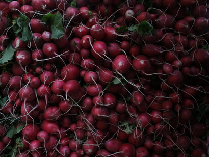 El sector de los alimentos, es el sector que nunca frena. Verduras a la venta en el mercado